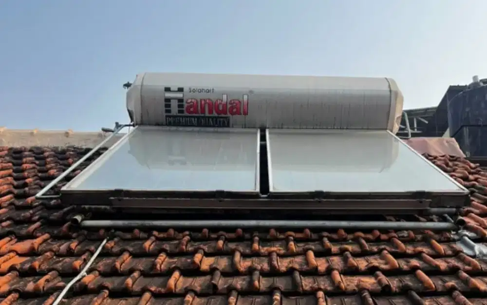 SOLAHART HANDAL 302P, 300 L Pemanas air tenaga surya