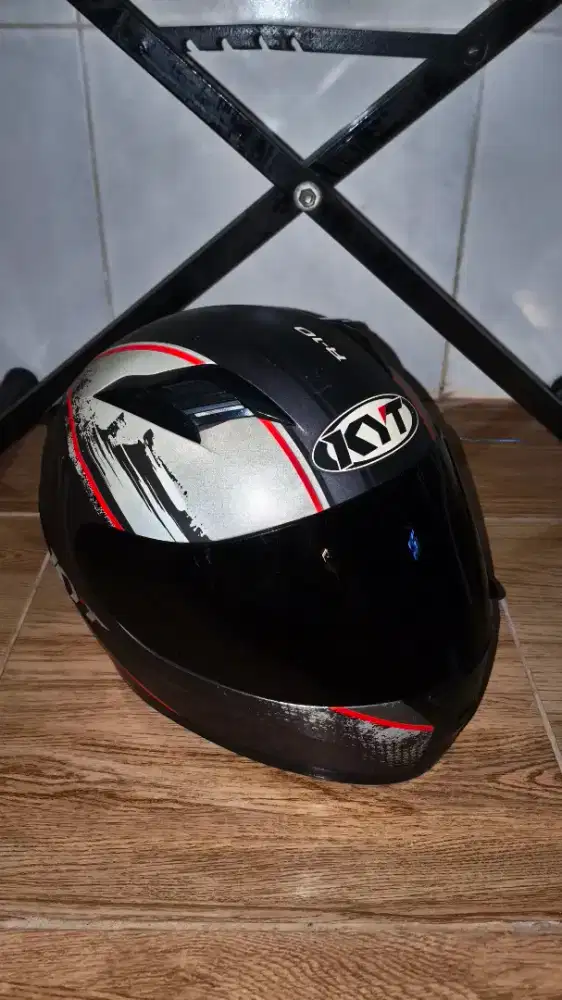 Helm KYT R10 Second