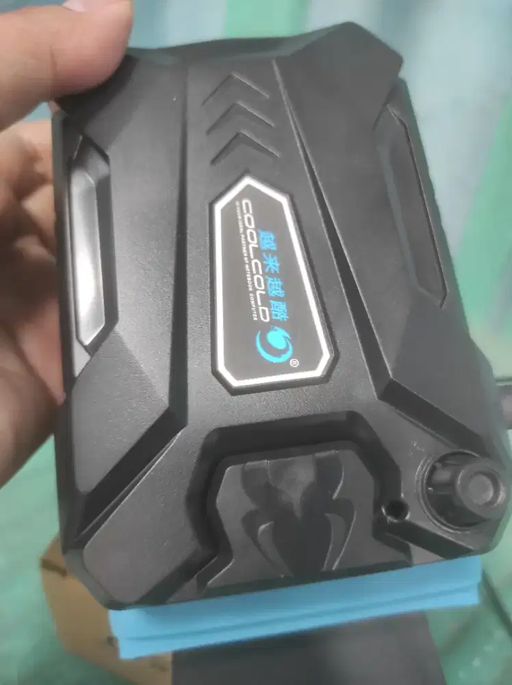 Vacuum cooler laptop