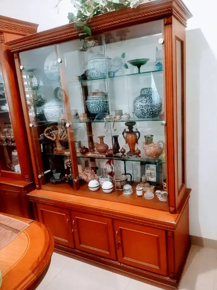 Lemari Klasik (Second Hand)