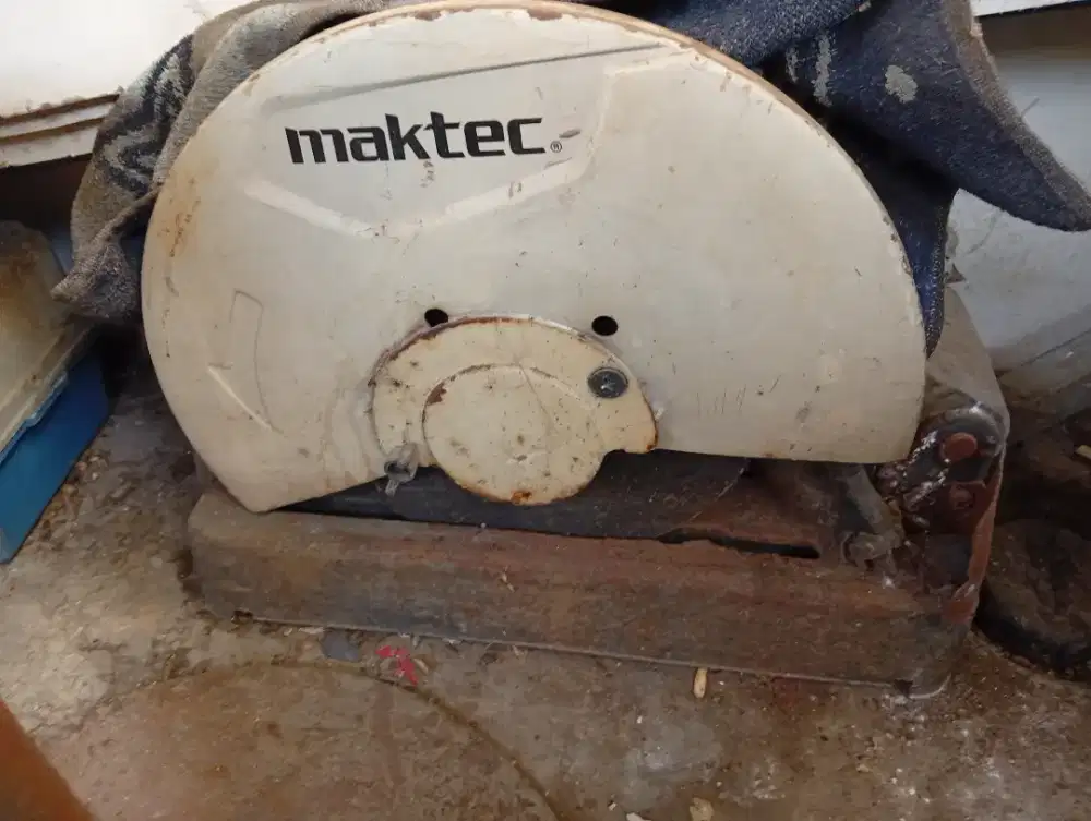 Gerinda maktec bekas