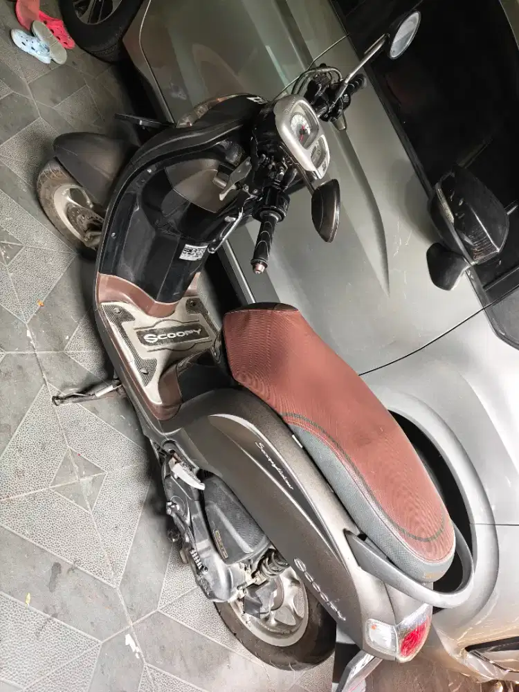 Motor Honda Scoopy 2018 pemakai perempuan