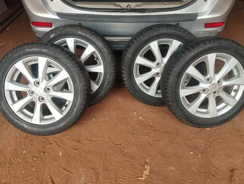 Velg OEM Mirage R15 pcd 4x100