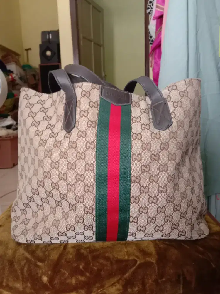 Tas Gucci bekas