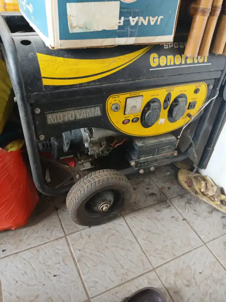 Dijual genset bekas merk Motoyama