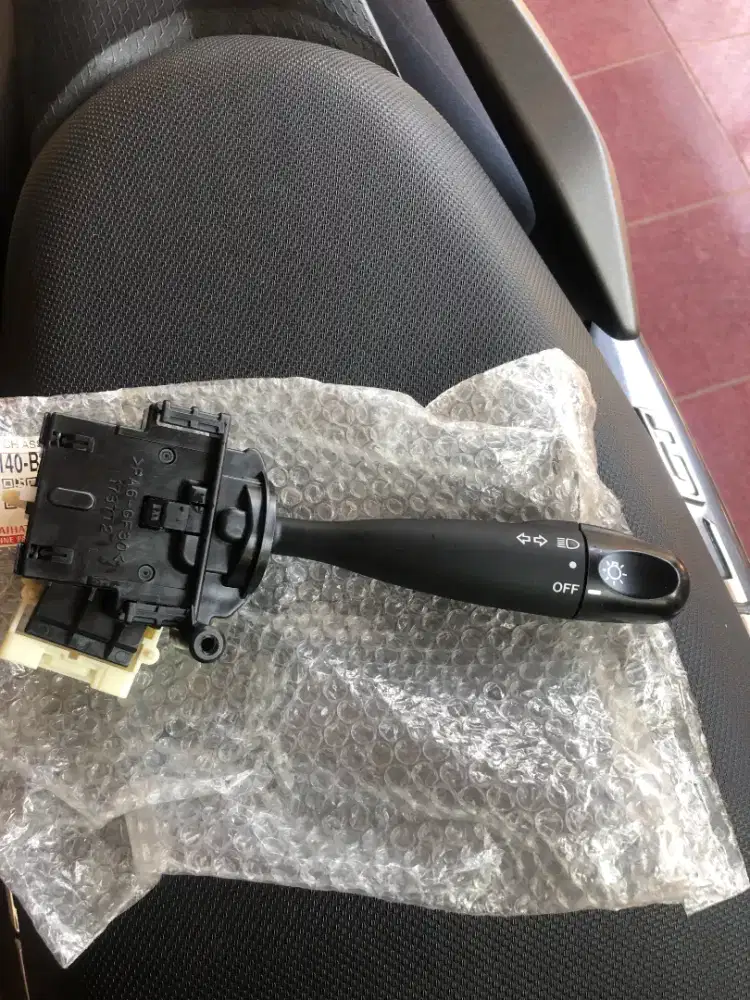 saklar lampu agya ayla
