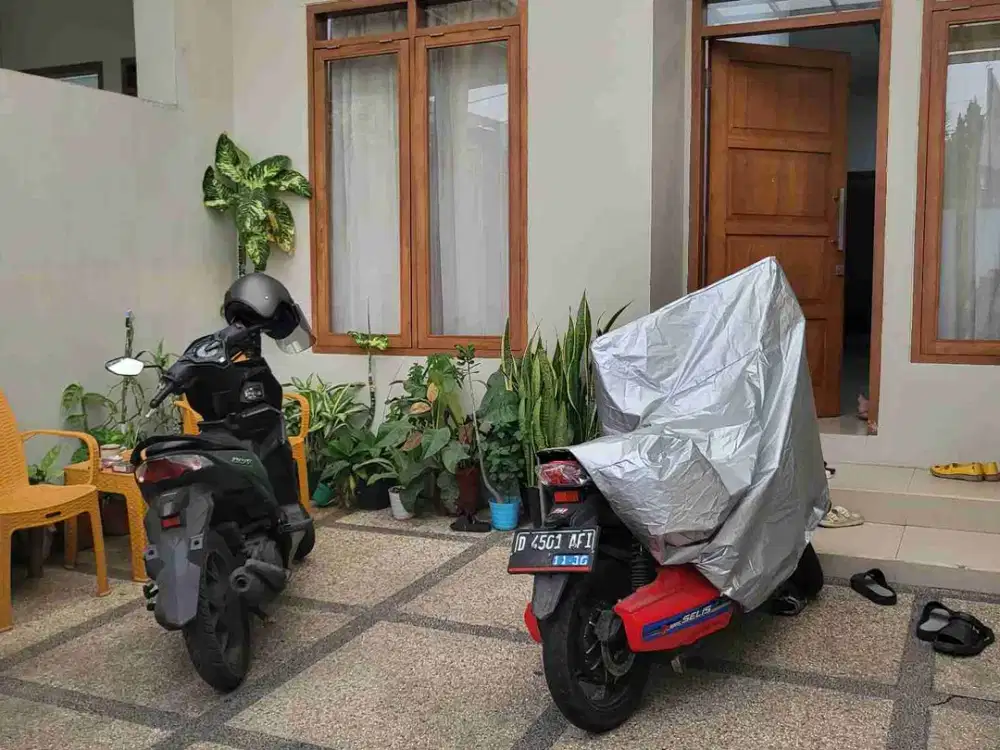 Jual murah Rumah 2 lantai full arcamanik endah puri ayu pratama