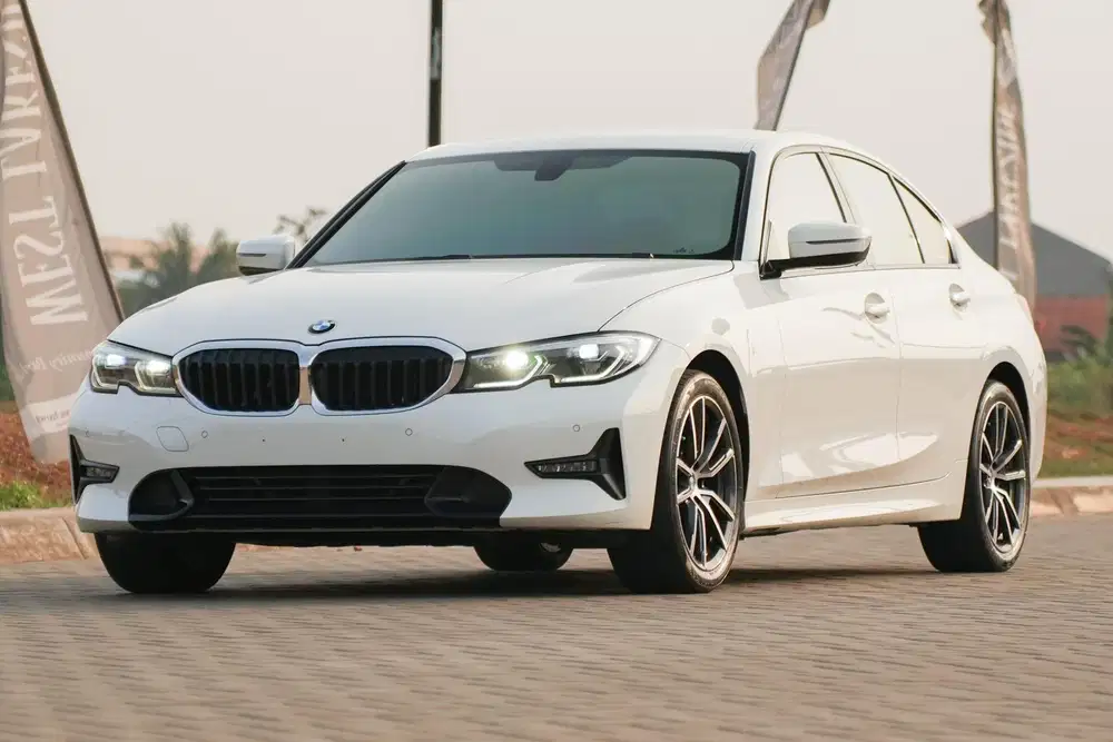 Full Opt! BMW 320i Sport 2020 New Model (G20) White c200 c00 cla200 x1
