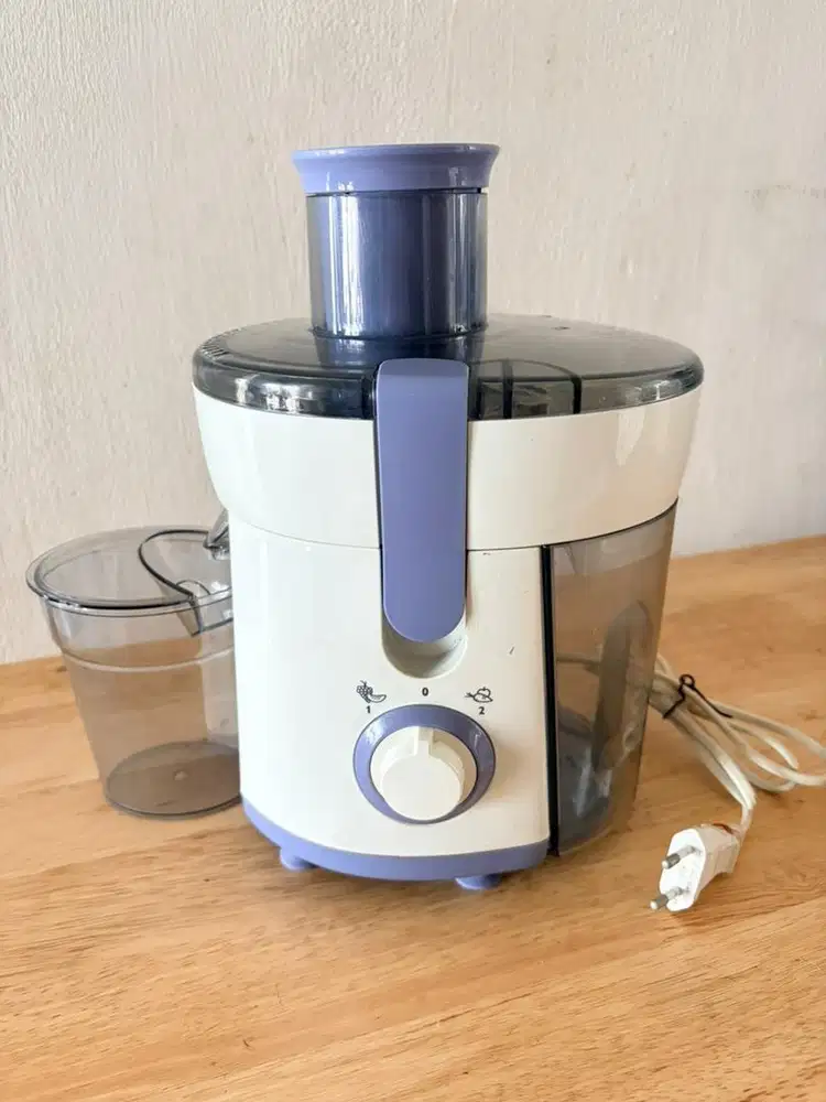 Philips juicer HR1811