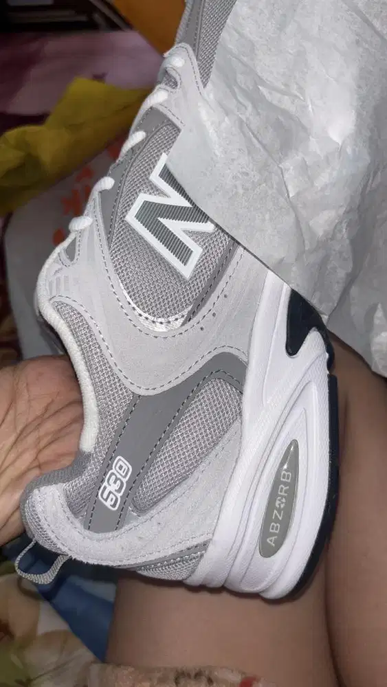 Sepatu NB530 Grey