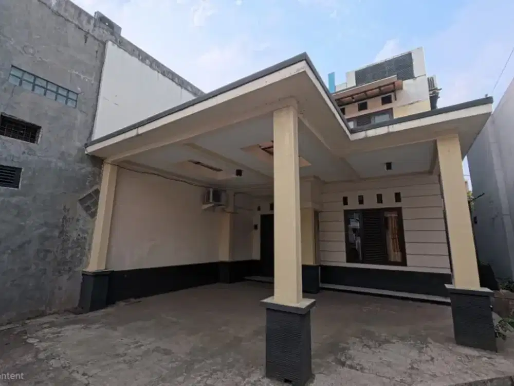Dijual Rumah 2 Lantai Tanjung Barat LT 190 m 2 Akses