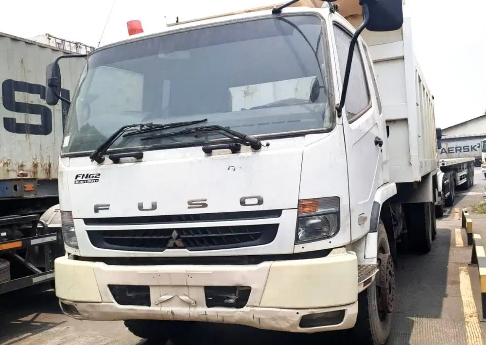 MURAH Mitsubishi Fuso tronton 6x4 FN62HDR Dumptruck 2022 Dump truk