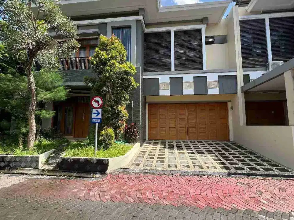Disewakan rumah besar area palagan dekat hyatt