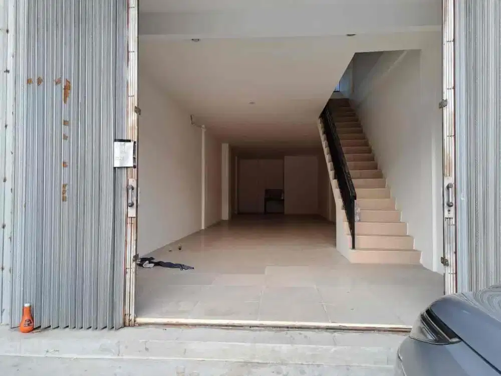 Ruko siap pakai di pinggir jalan cempaka putih jakarta pusat