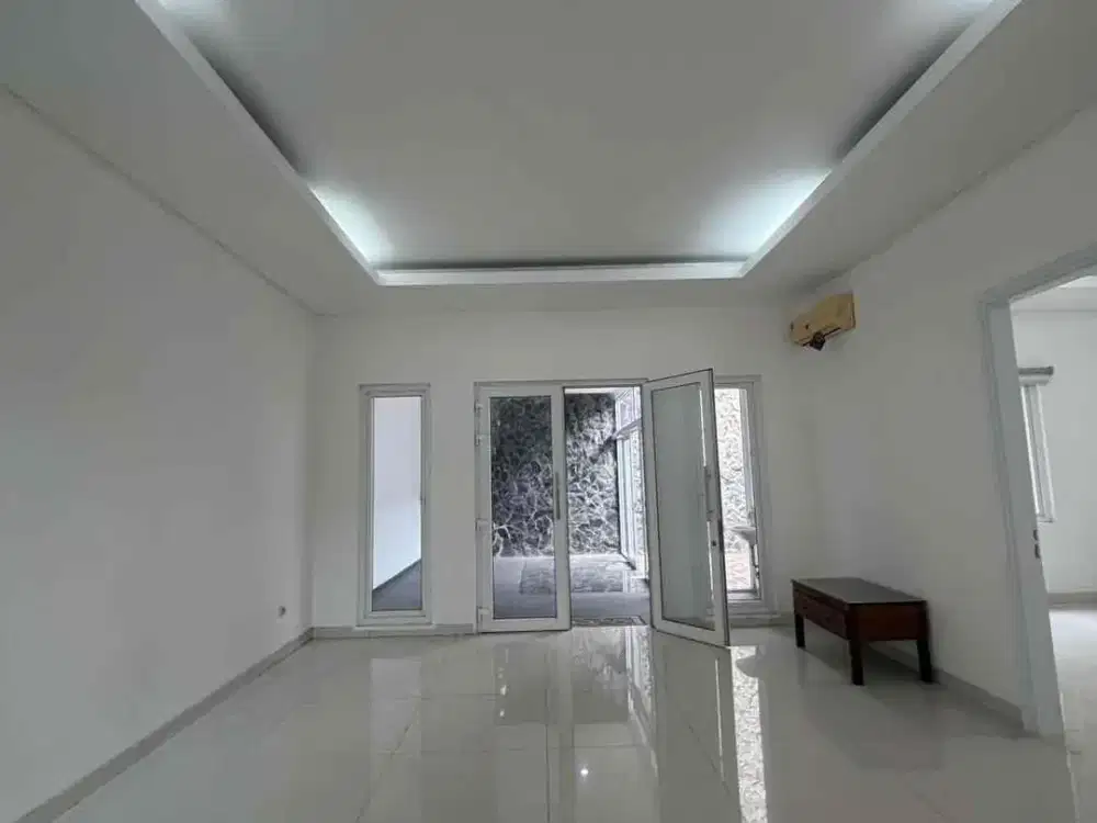 Dijual rumah Alam Sutera semi Furnished hook