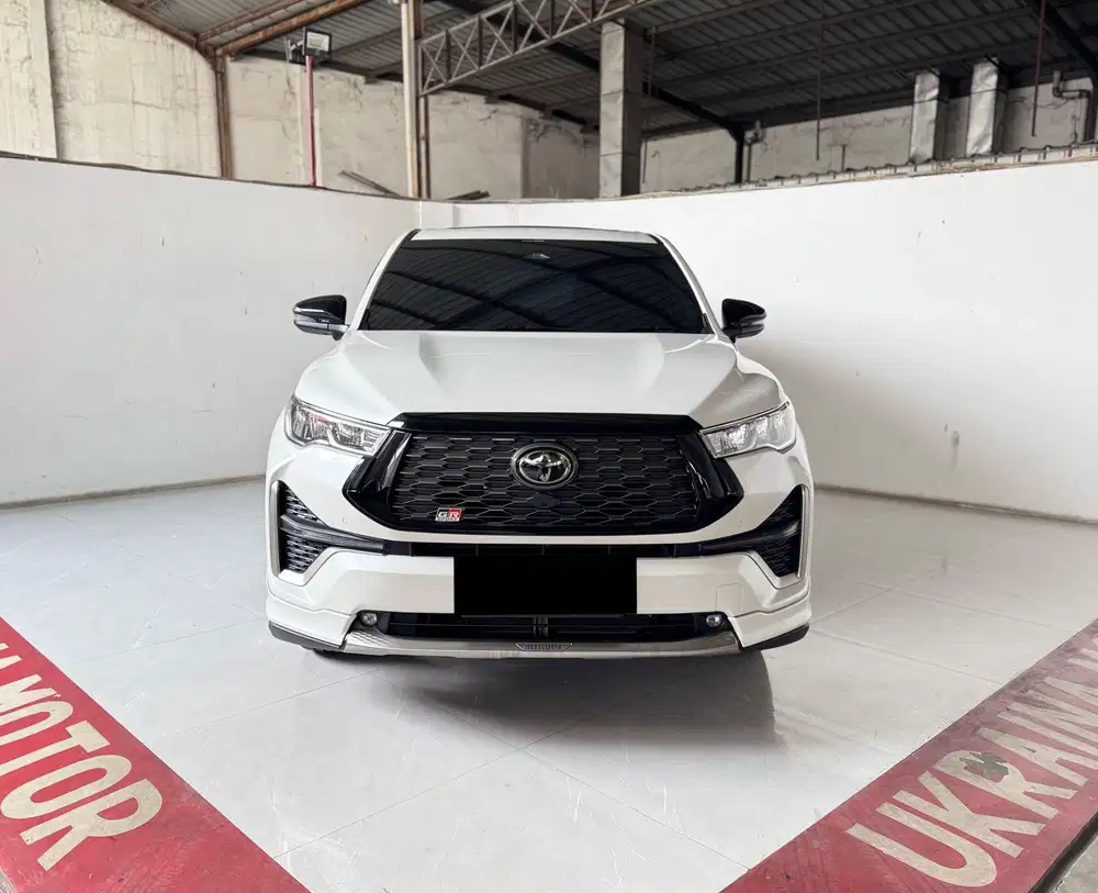 Toyota Innova Zenix Q Hybrid tss modelista At