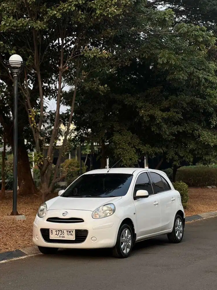 Nissan March metik 2013 Bensin