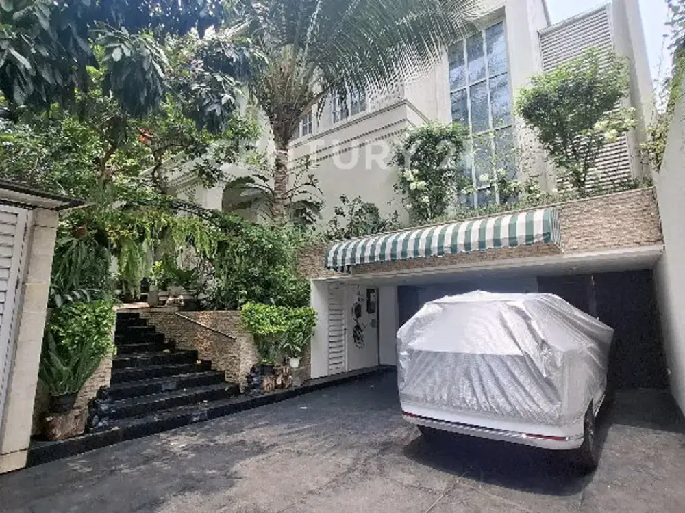 Rumah Eksklusif 3 Lt Asri Di Kawasan Eite Wijaya Keb Baru JakSel