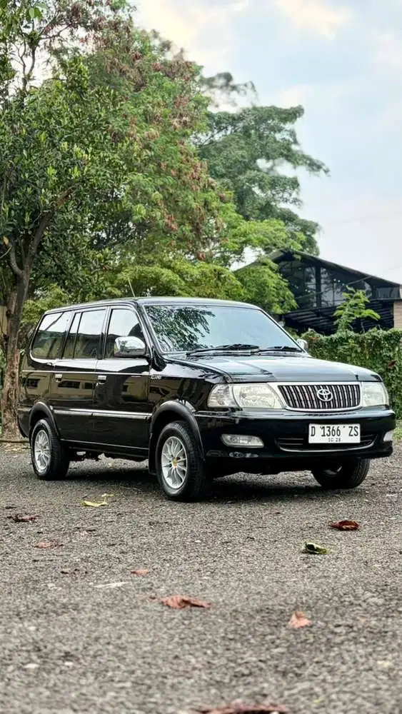 kijang LGX matic 2002