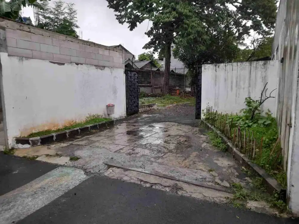 Tanak kavling di al Mubarok seskoal Cipulir Jakarta Selatan