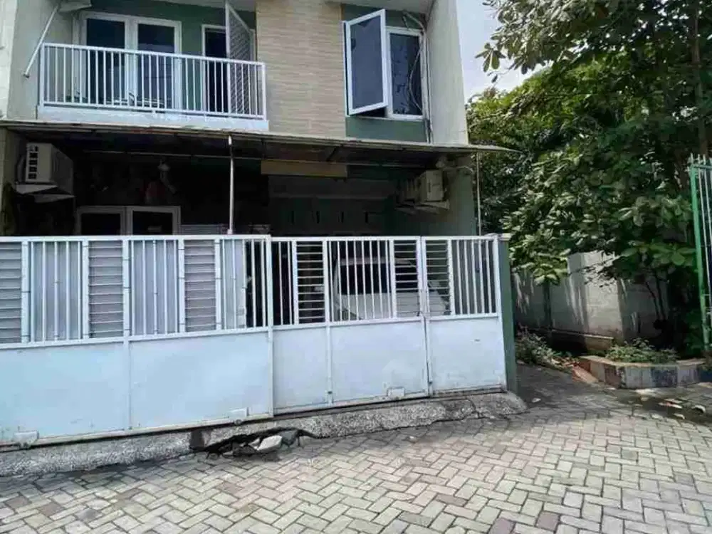 Rumah 2 Lantai SHM Siap Huni di Tambaksari Surabaya, Row 6M