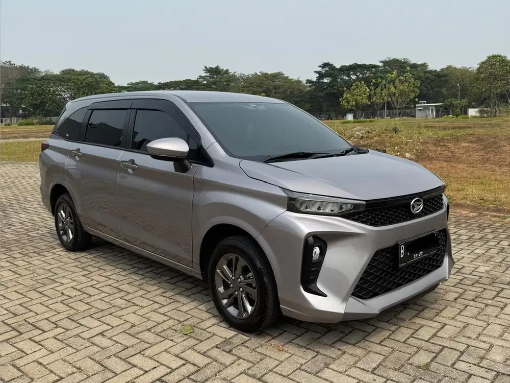 Km 9rb Xenia R 2022/2021 record daihatsu Cash nego