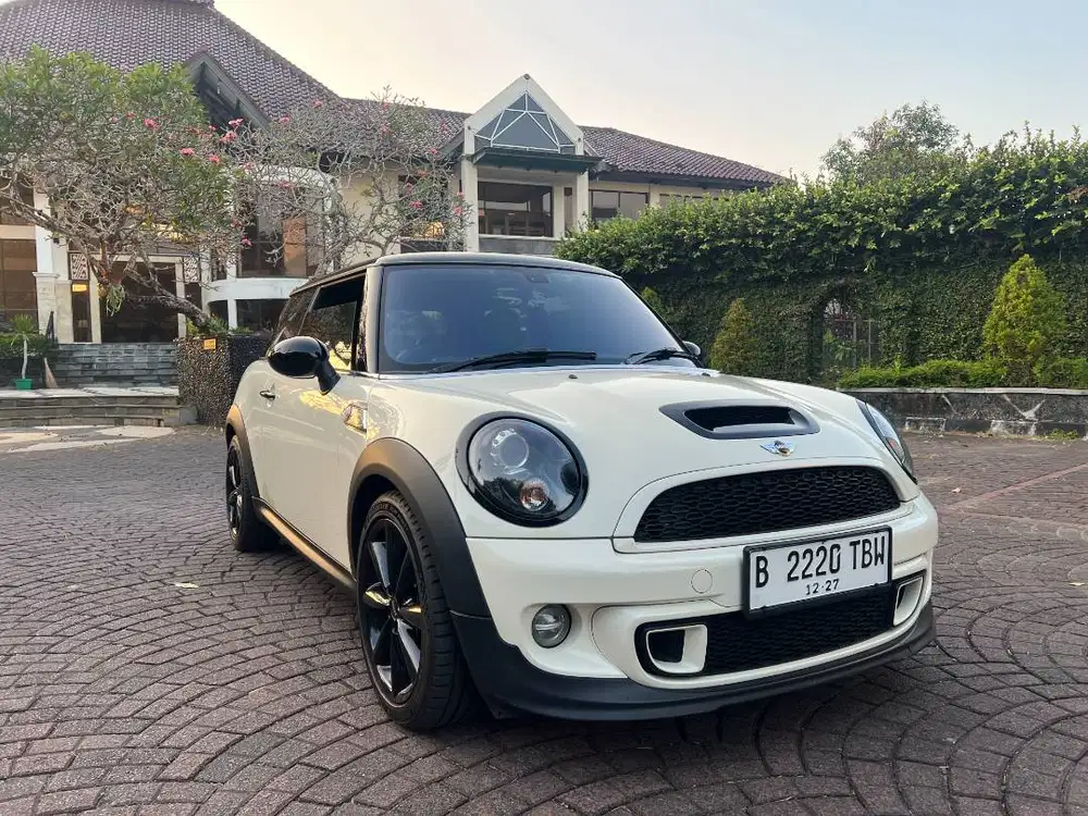 Mini Cooper S 1.6 Turbo Automatic 2014