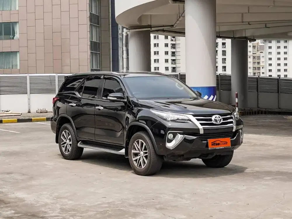 Toyota Fortuner 2.4 VRZ 4x2 AT Tahun 2016 Km 53 Rb Tdp 25 Jt termurah