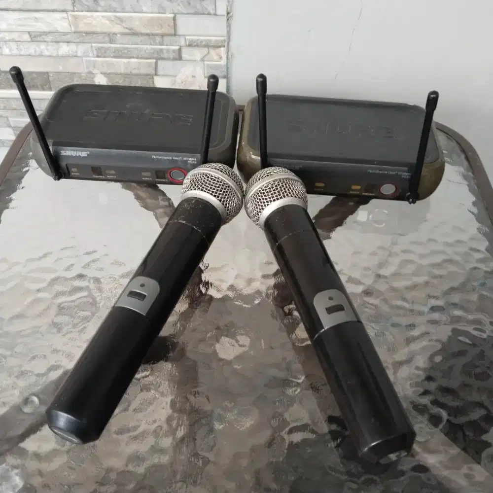 Mikrofon Wireless Shure PGX4 Dua pasang - Kondisi Apa Adanya
