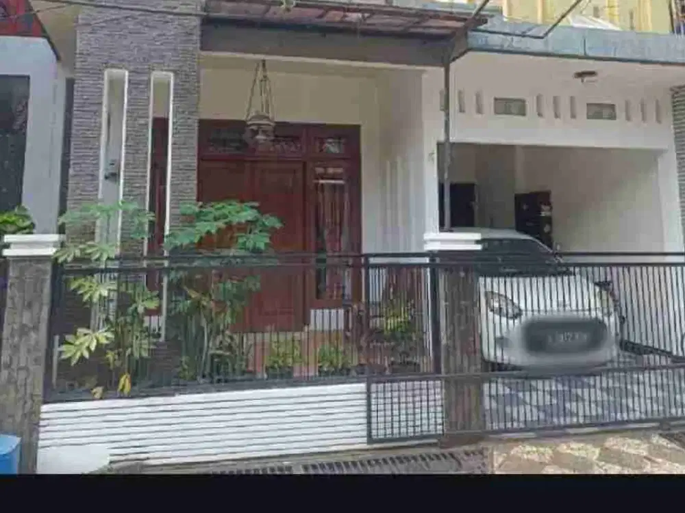Dijual Cepat Rumah 2 Lantai Full di Bumi Bekasi Baru Rawalumbu Bekasi.