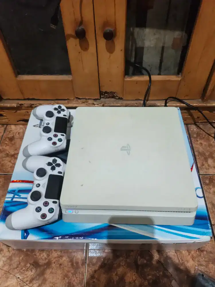 PS 4 1TB ORI FULLSET