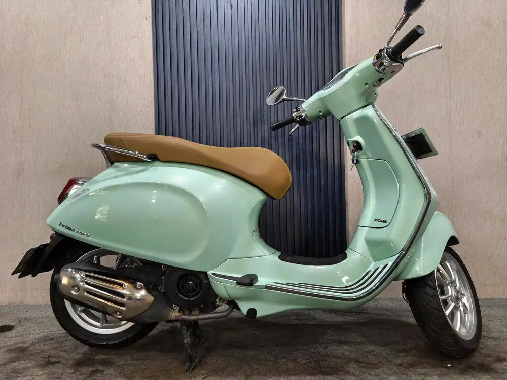 PIAGGIO VESPA 150ABS Primavera 2023 istimewa mulus terawat siap pakai