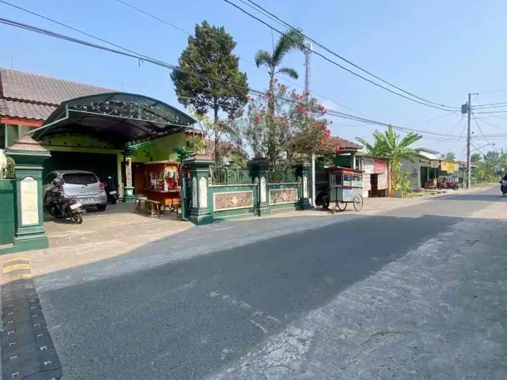 rumah cantik di jalan utama kampung berbah piyungan yogyakarta