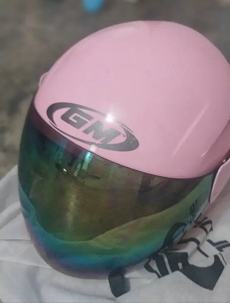 GM helm pink bekas seperti baru