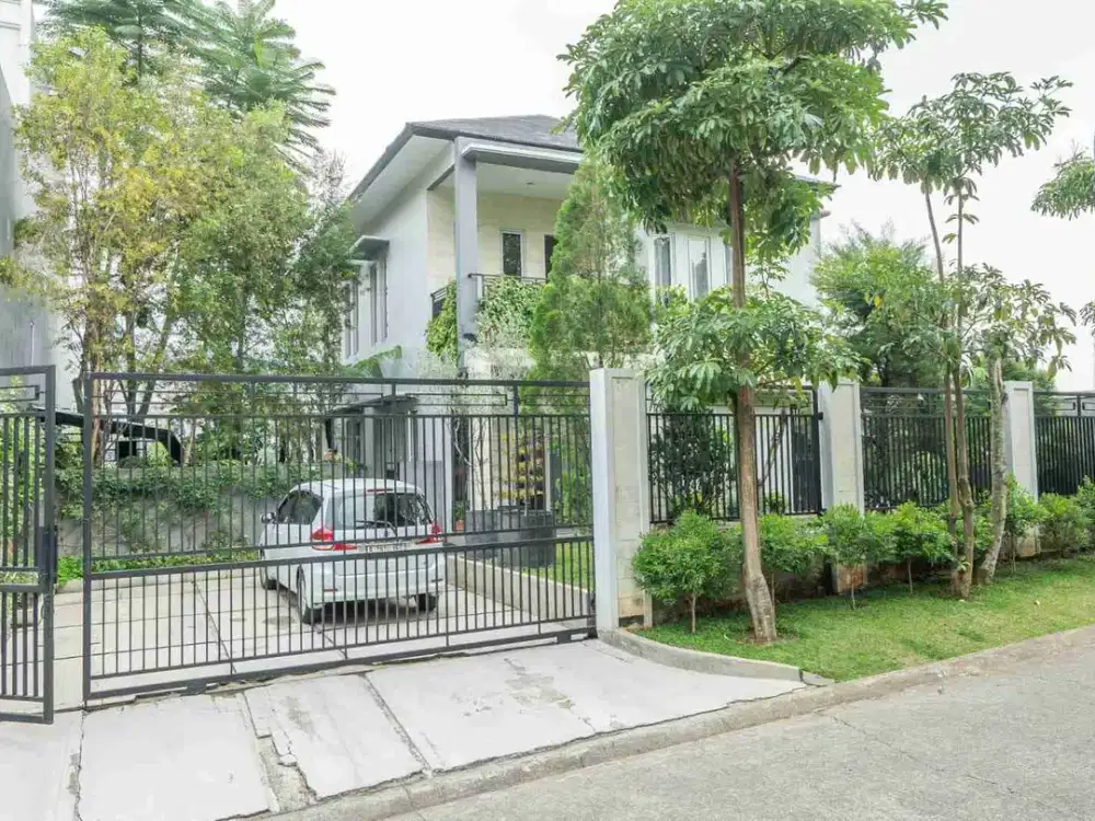 Rumah Mewah 3 Lantai Siap Huni Sentul City