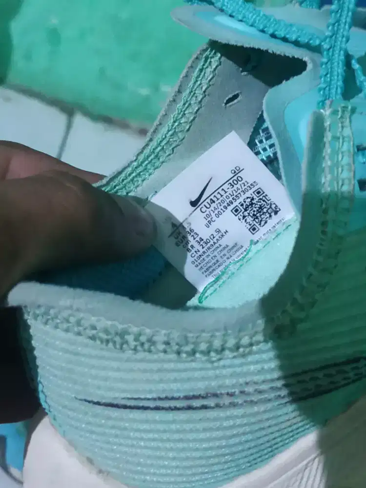 Sepatu nike ori