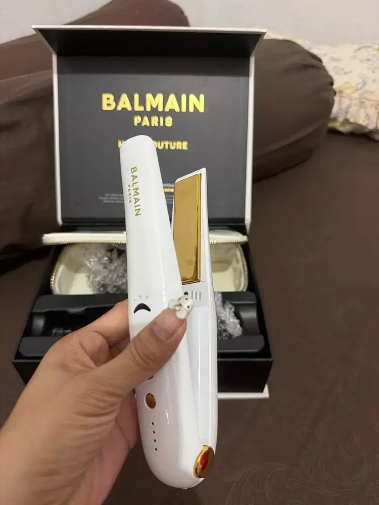 Catokan balmain paris hair couture