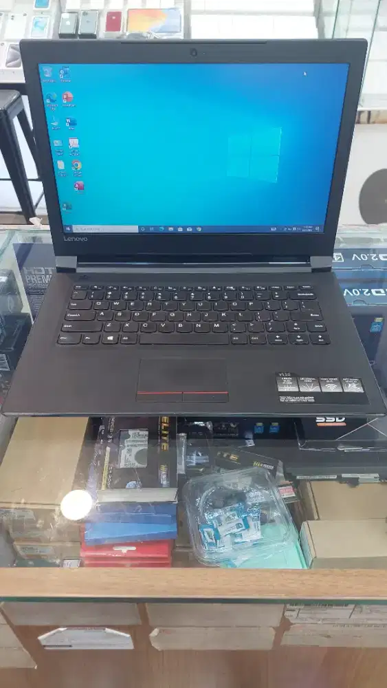 laptop lenovo V110 AMD A9- 9420