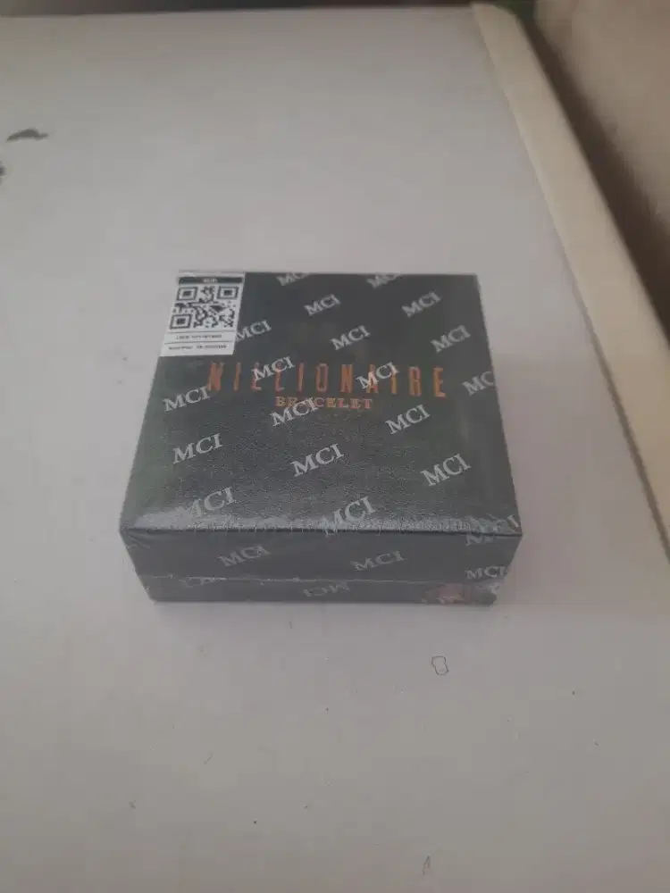 Gelang kesehatan millionaire bracelet MCI