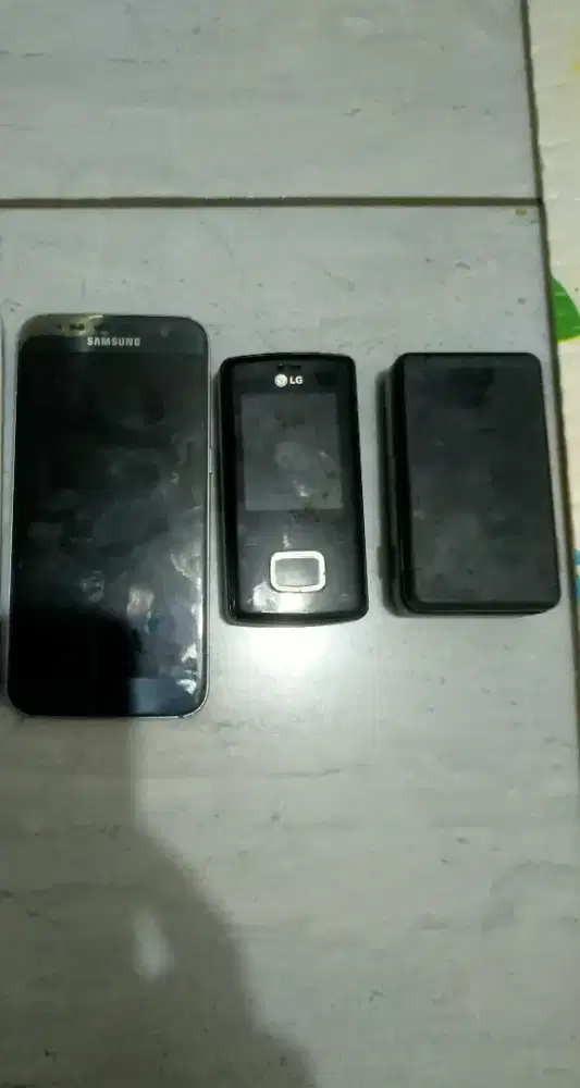 Borong 2 hp mati  Samsung tidak ada batre LG batre 2.