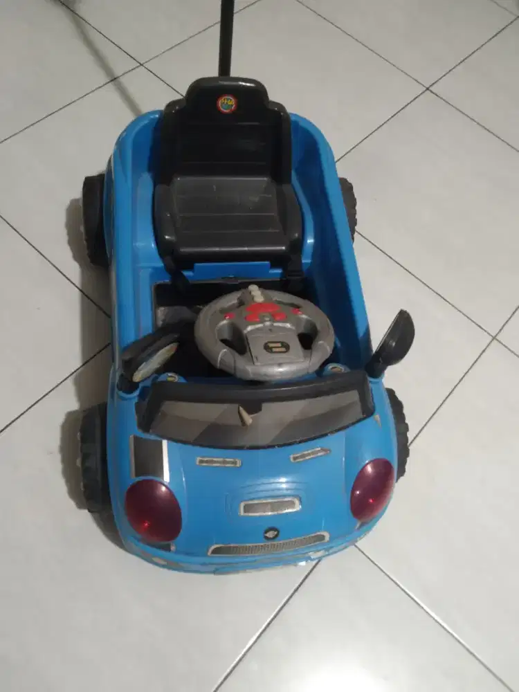 Mobil dorong anak