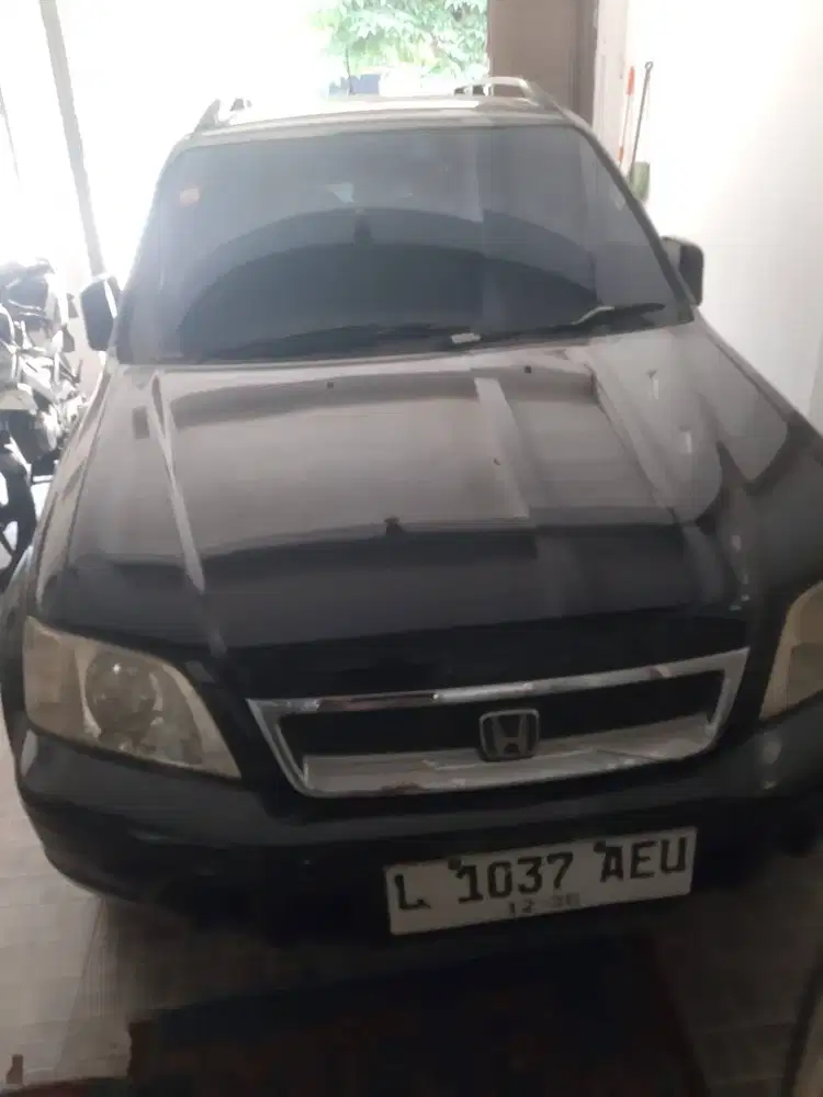 Honda CR-V tahun 2000. Pemakaian pribadi tangan petama