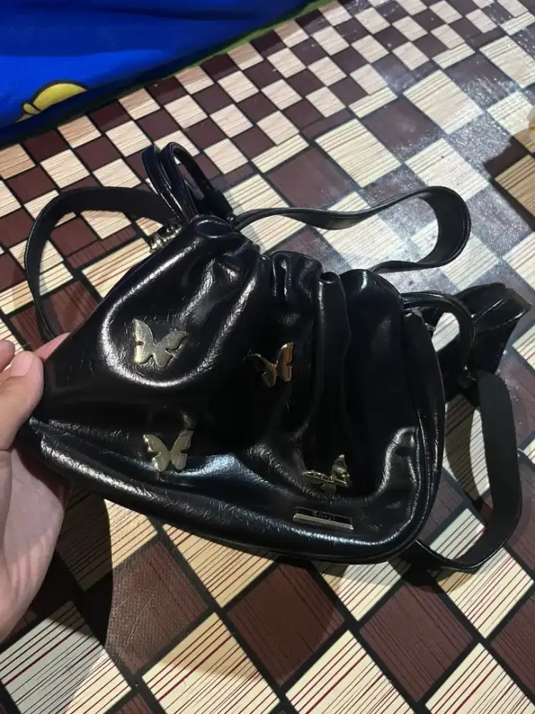 Tas Selempang Black merk Enji