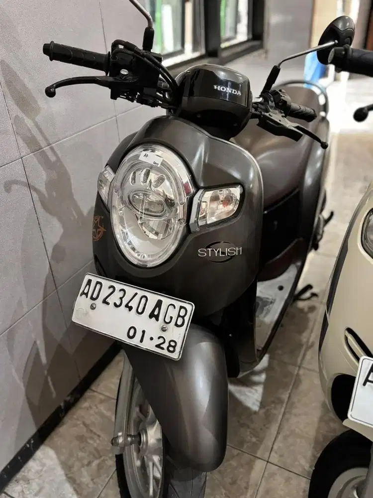 SCOOPY STYLISH 2018
