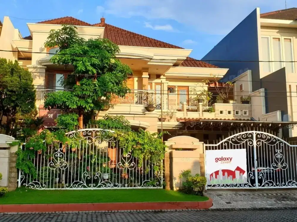 RUMAH MEWAH GAYA VINTAGE ARAYA 1 SIAP HUNI