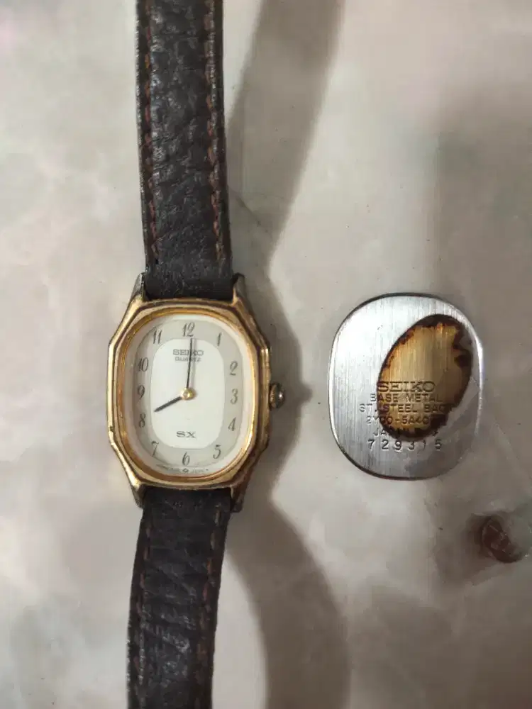 Jam tangan wanita Seiko