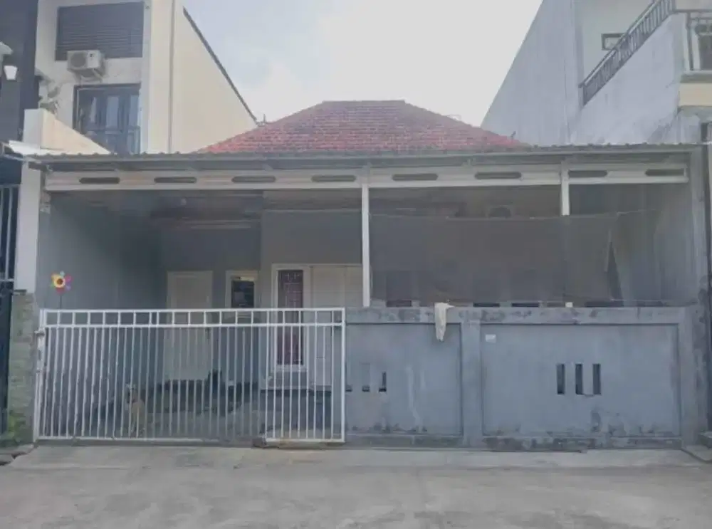 DI KONTRAKAN RUMAH PRIBADI / Taman baruna