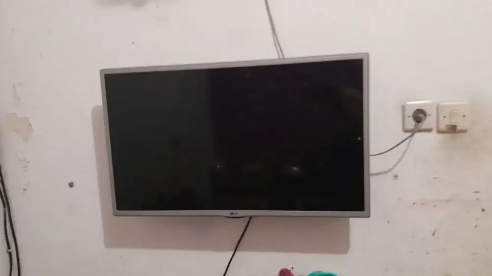 TV LG 32 IN + SETBOX