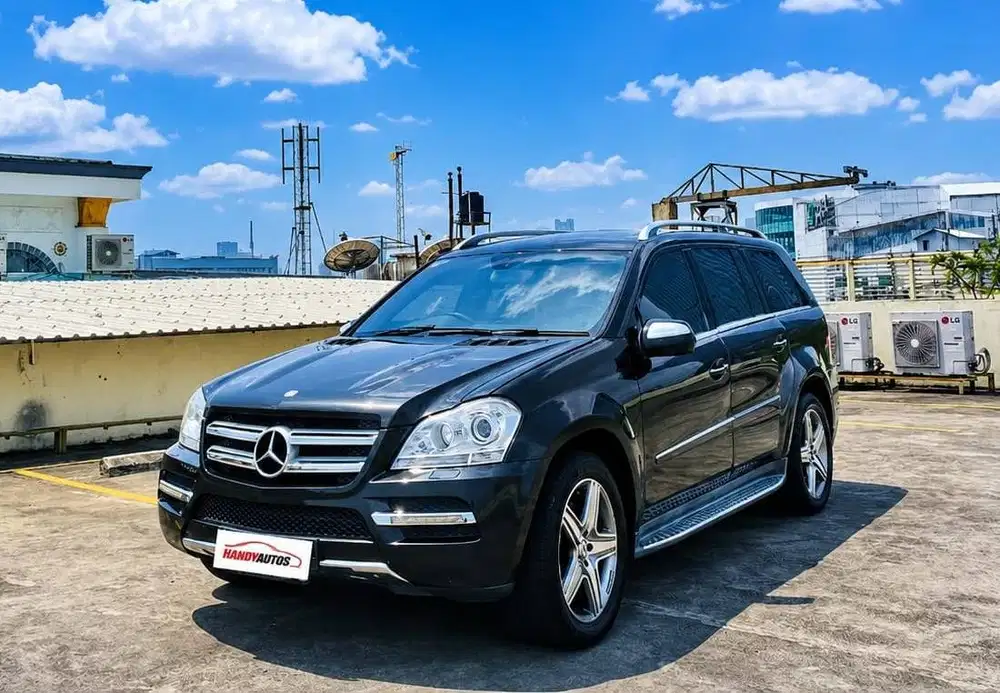 Mercedes Benz GL500 2010 Automatic Coklat Metalik