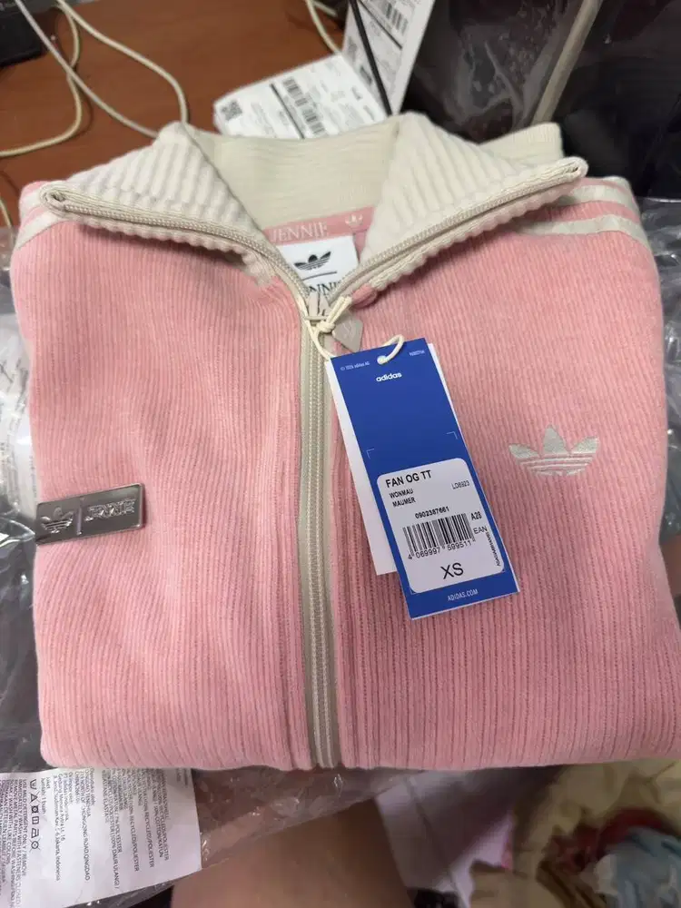 ADIDAS X JENNIE TRACK TOP ADIDAS ORIGINALS BY JENNIE FAN OG